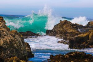 Ocean waves crashing against rocks